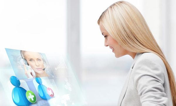 woman looking at virtual work at home options